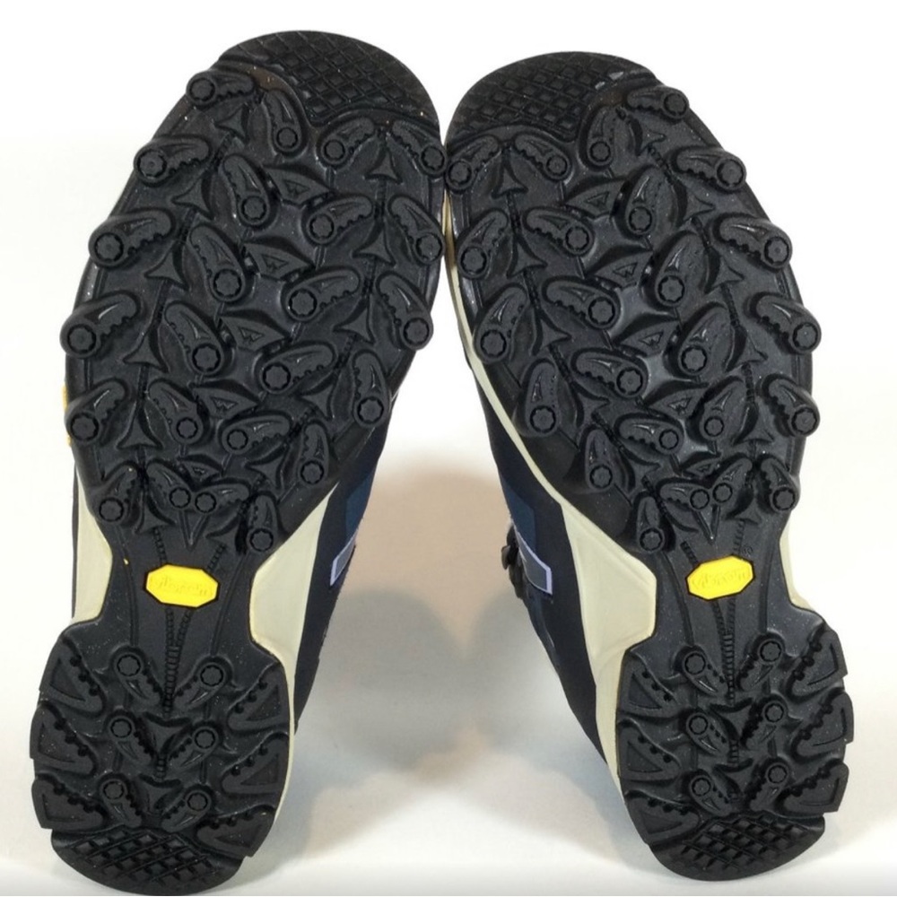 NEW BALANCE WINTER HIKING BOOT IN NAVY - Picture 11 of 16
